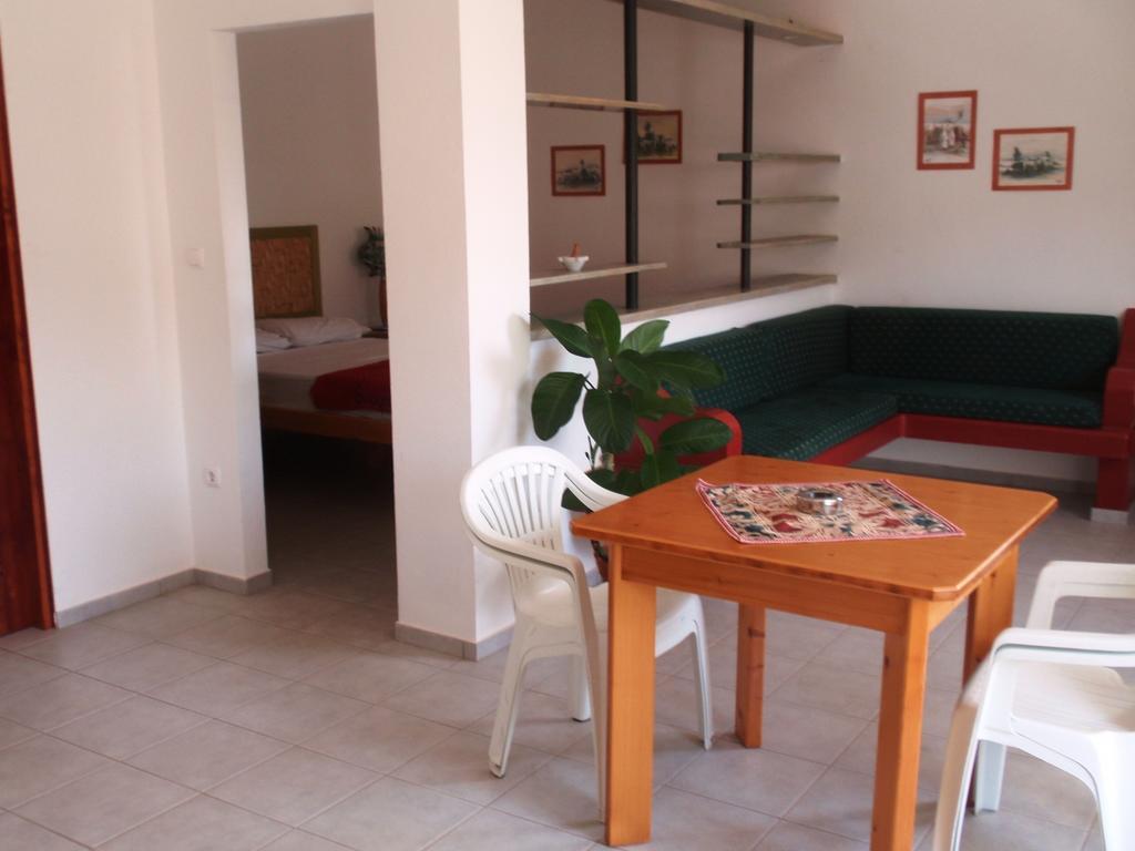 Zena Star Aparthotel Tarrafal  Стая снимка